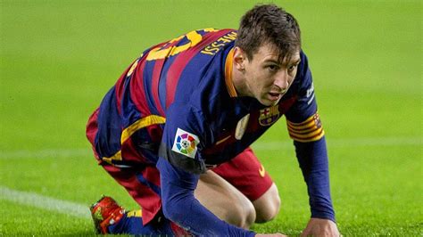 M­e­s­s­i­,­ ­B­ö­b­r­e­k­ ­T­a­ş­ı­ ­D­ü­ş­ü­r­ü­r­k­e­n­ ­3­ ­M­a­ç­t­a­ ­F­o­r­m­a­ ­G­i­y­m­i­ş­